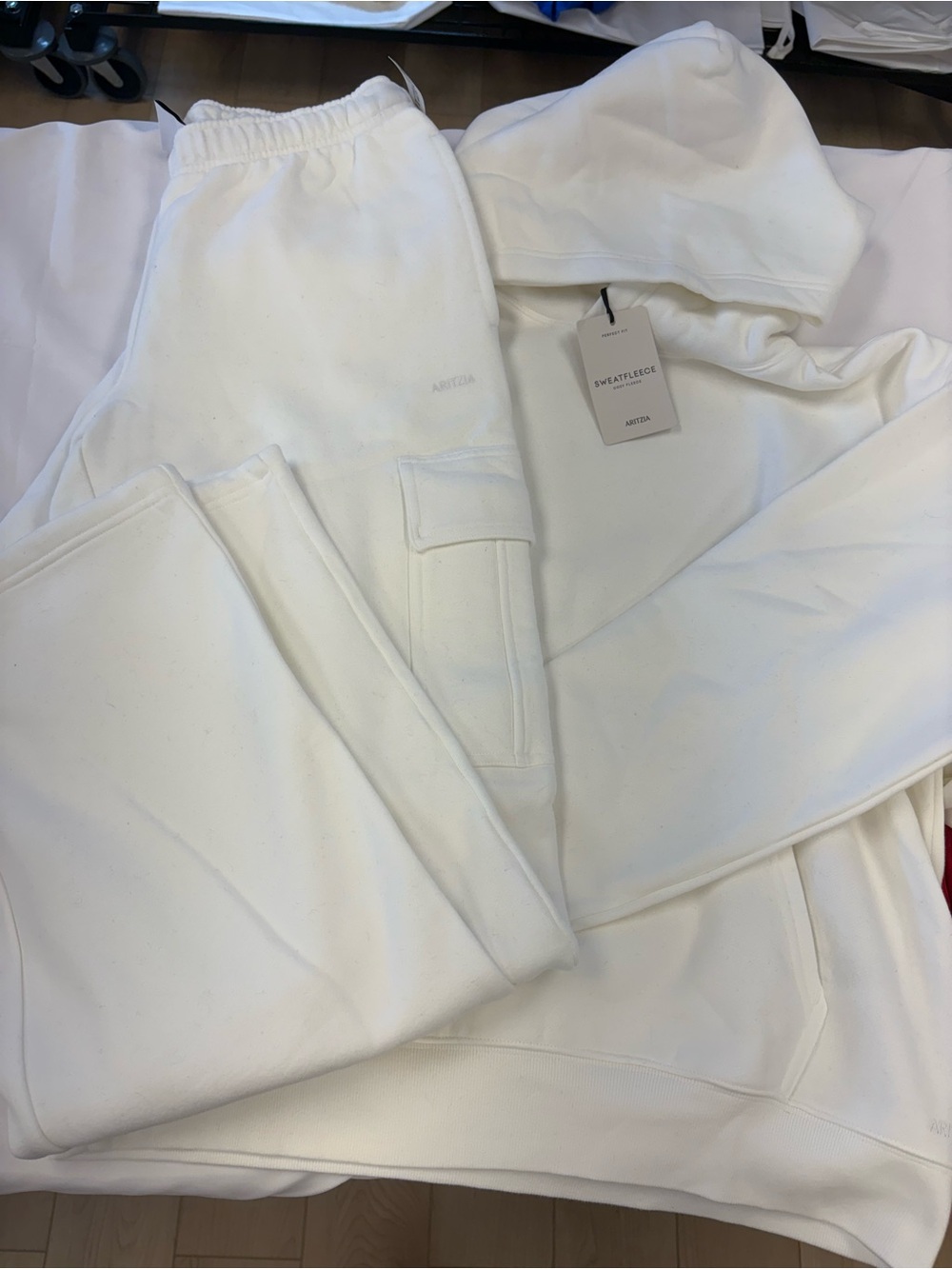 NWT aritzia sweatfleece set